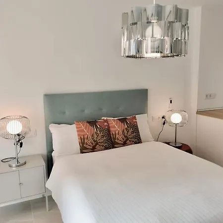 Apartment Veramar - Terrace, Pool & Parking By 10tosea