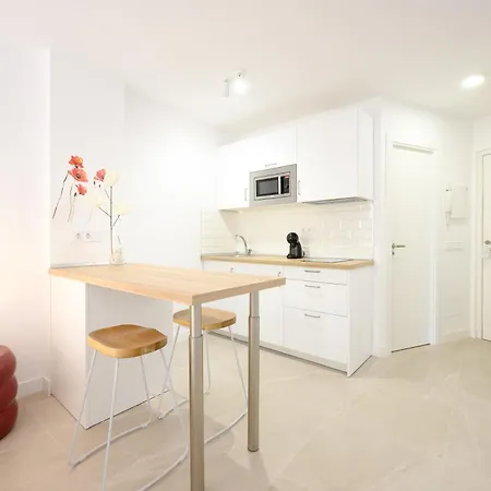 Veramar - Terrace, Pool & Parking By 10tosea Apartment