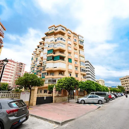 Veramar - Terrace, Pool & Parking By 10tosea Fuengirola